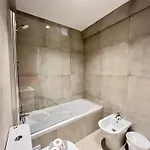 Stylish 2 With Pool By Homing Apartament